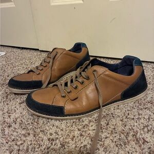 Stylish Tan and Black Men's Shoes